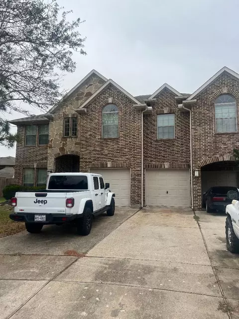 9403 Nickel Canyon Dr, Rosharon, TX 77583