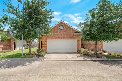 912 Sweet Pine Dr, Katy, TX 77450
