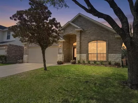 170 Black Swan Pl, Magnolia, TX 77354