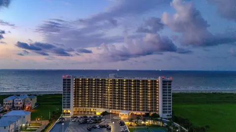 1401 E Beach Dr #805/06, Galveston, TX 77550