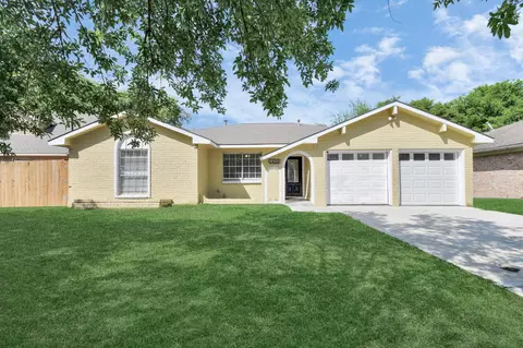 8006 Shiner Ln, Houston, TX 77072