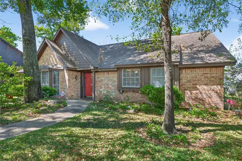 1010 Rhine Ln, Houston, TX 77090