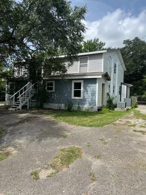 3305 Todville Rd, Seabrook, TX 77586