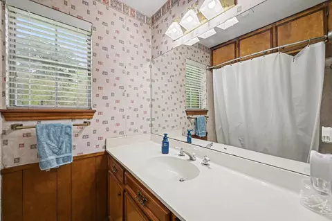 Bath - 3203 Eula Morgan Rd, Katy, TX 77493 photo 2 of 2
