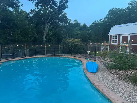 450 Westwood Rd #C614R, Angleton, TX 77515