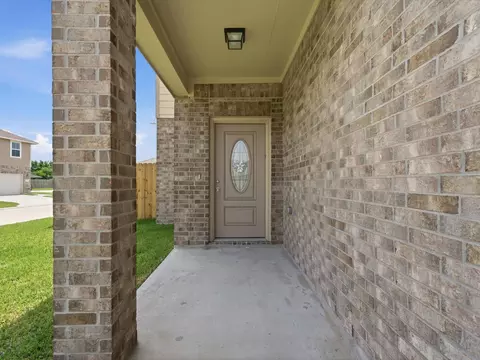 Exterior - 2811 Bowlin Leaf Ln, Houston, TX 77014 photo 4 of 6