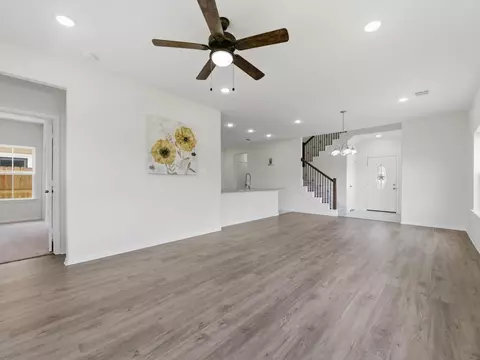 Living - 2811 Bowlin Leaf Ln, Houston, TX 77014 photo 2 of 2