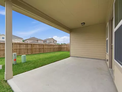 Exterior - 2811 Bowlin Leaf Ln, Houston, TX 77014 photo 5 of 6