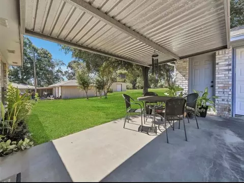 Exterior - 70 E Post Oak Ln, Shepherd, TX 77371 photo 4 of 8