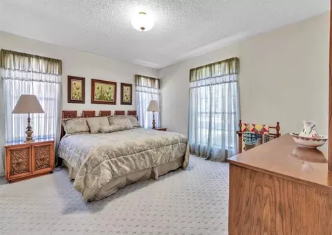 Bedroom - 70 E Post Oak Ln, Shepherd, TX 77371 photo 2 of 4