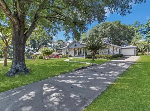 70 E Post Oak Ln, Shepherd, TX 77371