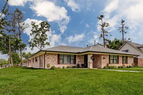 6434 Pineshade Ln, Houston, TX 77008