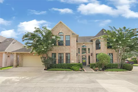 1211 Ridgewood Pl, Houston, TX 77055
