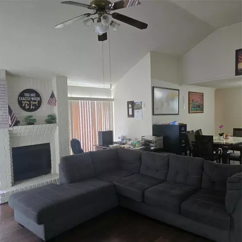 12831 Ashford Creek Dr, Houston, TX 77082
