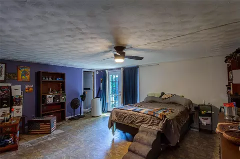 Bedroom - 101 S Woodsway St E, Conroe, TX 77301 photo 1 of 4