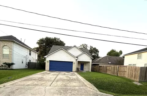 9429 Lambright Rd, Houston, TX 77075