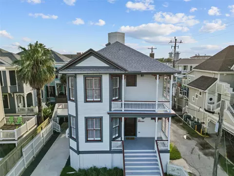 313 14th St, Galveston, TX 77550