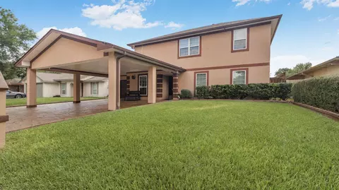 10158 Scotsbrook Dr, Houston, TX 77038