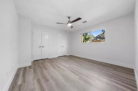 Bedroom - 9543 Enstone Cir, Spring, TX 77379 photo 2 of 3