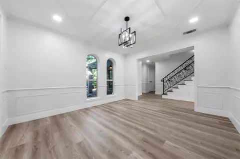 Living - 9543 Enstone Cir, Spring, TX 77379 photo 3 of 8