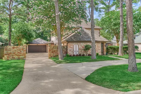 Exterior - 6522 Castle Pine Ln, Spring, TX 77379 photo 4 of 9