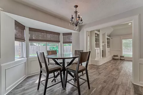 Dining - 6522 Castle Pine Ln, Spring, TX 77379 photo 5 of 6