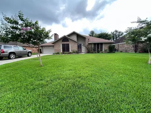 6670 Hackberry St, Beaumont, TX 77708 photo 1