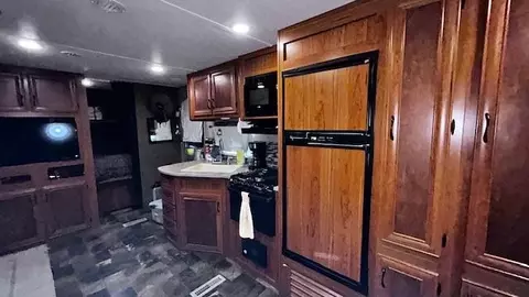68 Cedar St, Palacios, TX 77465 photo 4