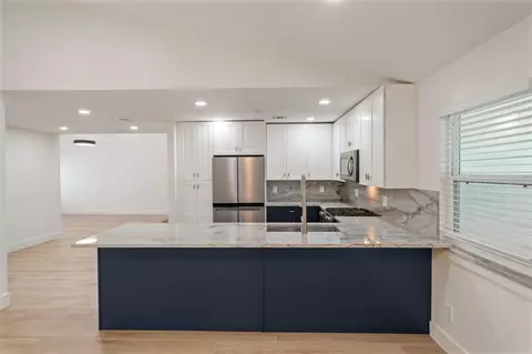9323 Portal Dr, Houston, TX 77031