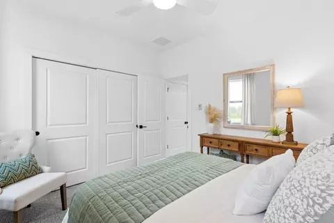 Bedroom - 29538 Barnview Dr, Waller, TX 77484 photo 3 of 12