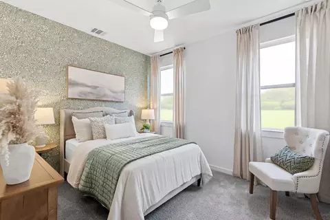 Bedroom - 29538 Barnview Dr, Waller, TX 77484 photo 2 of 12