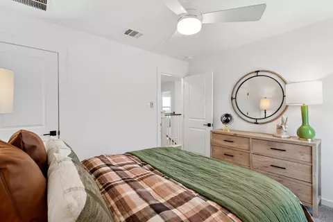 Bedroom - 29538 Barnview Dr, Waller, TX 77484 photo 6 of 12