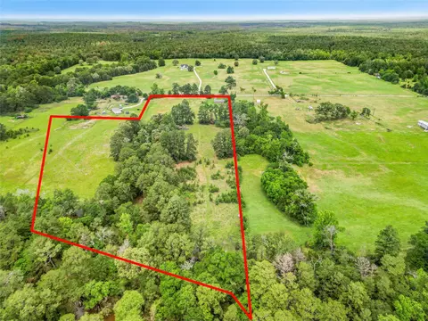 165 Davidson Rd, Huntsville, TX 77320