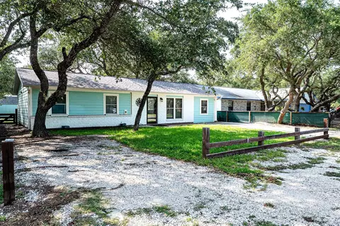 205 Winding Way, Rockport, TX 78382
