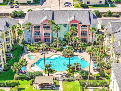 7000 Seawall Blvd #811, Galveston, TX 77551