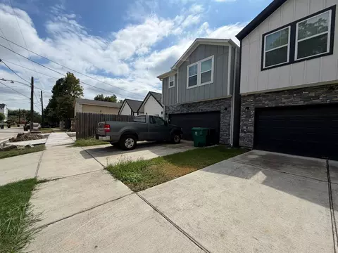 7320 Avenue J, Houston, TX 77011