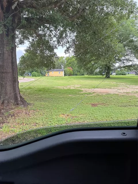 711 N Tatum Ave, Dallas, TX 75211