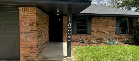 1803 S Park St, Brenham, TX 77833