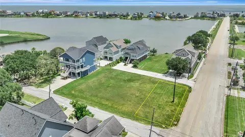 0 Hall St #LOT 5, Seabrook, TX 77586