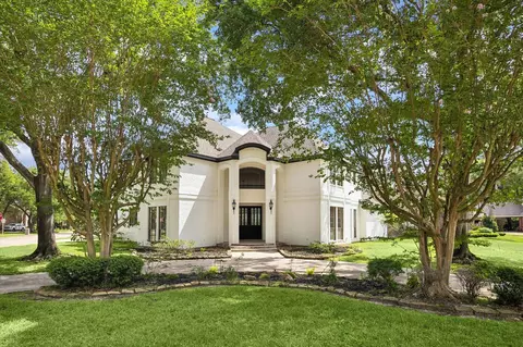 6787 Monarda Ct, Houston, TX 77069