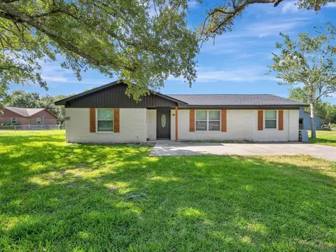 7230 Avenue L, Santa Fe, TX 77510