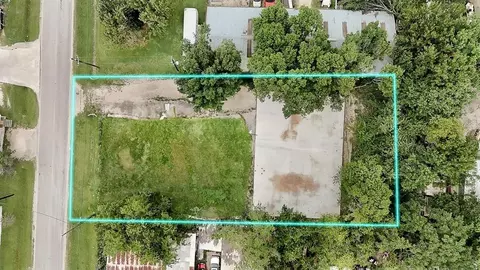 9906 Deer Trail Dr, Houston, TX 77038