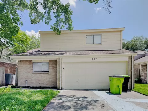 807 Chateau Pl, Richmond, TX 77469