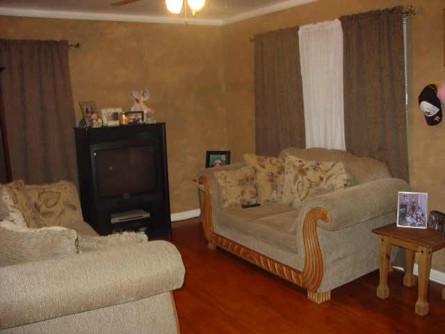 115 Burke Rd, Pasadena, TX 77506 photo 1