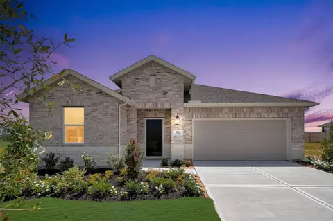 572 Day Station Dr, Dayton, TX 77535