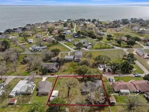 281 N Shady Oaks Dr, Point Blank, TX 77364