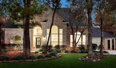 170 Golden Shadow Cir, The Woodlands, TX 77381