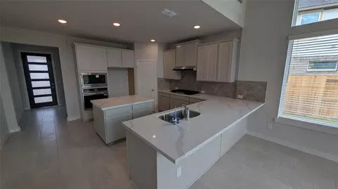 11002 Valley Fort Dr, Missouri City, TX 77459