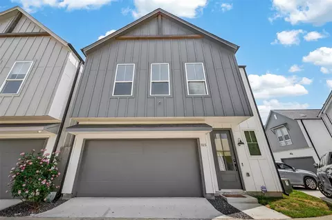 315 Cyclamen St, Houston, TX 77018