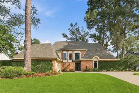 8214 Magnolia Glen Dr, Humble, TX 77346
